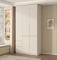 Meubles de chambre à coucher modernes Evereco Armoire de placard en bois avec poignées invisibles Armoire supérieure pour vêtements Armoires de rangement Placards