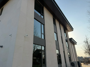 Revêtement antidérapant en pierre naturelle de <span class=keywords><strong>calcaire</strong></span>, sur mesure pour les sols de piscine et les dalles de bordure - Product Image 4