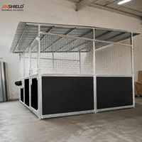 Écurie équestre extérieure avec portes de box pour chevaux, panneaux d'écurie à vendre