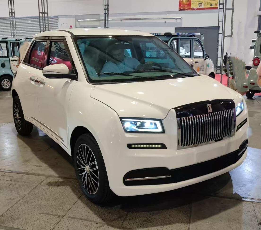HLCB New Energy Vehicle 3500W Luxury 4-Wheeler Electric Car for Elderly Transport | Hebei Laichuang