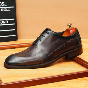 Zapatos de cuero de alta calidad recién lanzados para hombre, botas Chelsea diseñadas en Italia. Venta al por mayor y personalización disponibles. - Product Image 3