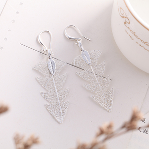 Conception parfaite réel lamina à <span class=keywords><strong>l</strong></span>'envers noë<span class=keywords><strong>l</strong></span> arbre nouvelle boucle d'oreille - Product Image 6