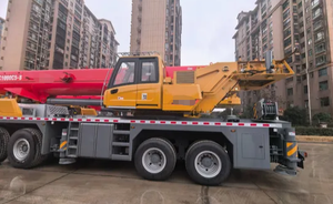 Nouvelle grue de camion STC1000C5-8 avec une hauteur de levage maximale de 64 m et un moment de levage de 4000 kN.m, haute efficacité, <span class=keywords><strong>en</strong></span> stock - Product Image 3