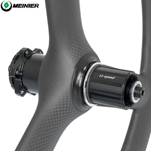 Roues de vélo en carbone <span class=keywords><strong>20</strong></span> <span class=keywords><strong>pouces</strong></span> avec moyeu 100*9/135*9mm, 3 rayons, <span class=keywords><strong>frein</strong></span> à <span class=keywords><strong>disque</strong></span>, pour vélo pliant - Product Image 3