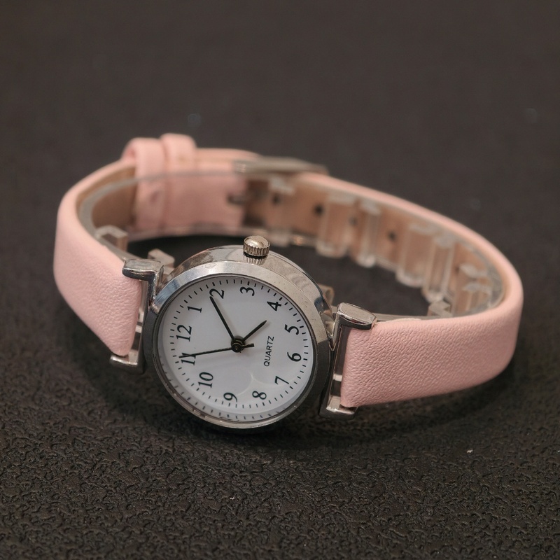 Wholesale Hot Selling Simple Women Watch