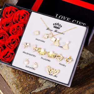 Cadeau d'anniversaire du Festival Qixi : Manchette d'oreille personnalisée en argent sterling 925, style Ins, perlée, avec motif 'Happy' et forme géométrique - Product Image 3