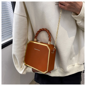 IStapromo <b>Gifts</b> Women Shoulder Handbags Purses Lady Travel Cute Hard <b>Box</b> Shape Pu Leather Crossbody Bag With Short Rope Handle - Product Image 5