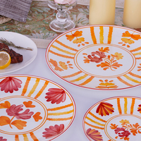 Plats en céramique de porcelaine Platos florale rouge peints à la main Offre Spéciale assiettes de chargeur de mariage pour l'événement et la restauration et la location