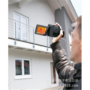 Cámara Termográfica Infrarroja Testo 876 con Resolución de 160x120 y Sensibilidad de 80 mK para Inspección de Edificios - Product Image 1