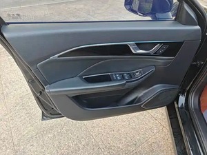 FAW Bestune B70 2023 Usato, Motore 1.5T Turbo, Cambio Automatico, Pneumatici R18, Sedili in Pelle, Telecamera Posteriore - Prodotto in Cina per l'Esportazione - Product Image 5