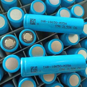 En stock, batteries rechargeables Li-ion <span class=keywords><strong>INR18650</strong></span> <span class=keywords><strong>M35A</strong></span> haute capacité <span class=keywords><strong>M35A</strong></span> 3.7v 3500mAh 10A 18650 pour pack de batteries - Product Image 4