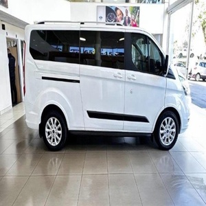 รถตู้ Tourneo ปี 2023 มือสอง สภาพดี เกียร์ออโต้ ระบบควบคุมความเร็วอัตโนมัติ ขับเคลื่อนล้อหน้า เบาะผ้า พวงมาลัยขวา ภายในสีอ่อน ยาง R19 - Product Image 3
