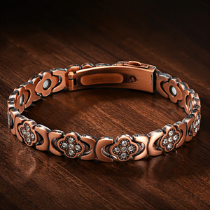 Reines Kupfer Vierblättriges Kleeblatt Magnetarmband, CZ-Kristall-Charm für Frauen, Gesundheits-Magnettherapie, Wasserdicht Anti-Anlaufend - Product Image 2