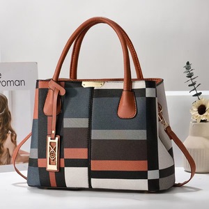 Color Blocked Striped <b>Handbag</b> Big Size Killer Bag For Everyday Use Spring 2025 - Product Image 4