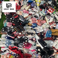 Chaussures d'occasion populaires pour enfants S7-1/2 en gros – Chaussures de sport et de loisirs de marques internationales de seconde main A+ pour enfants