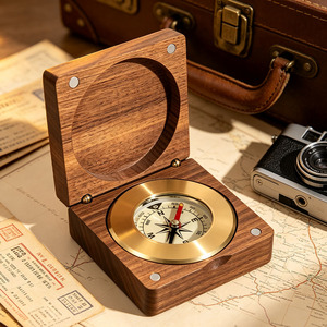 Bussola per la Festa del Papà, Scatola Portagioie in Legno Incisa con Dettagli in Ottone, Confezione Regalo per Testimone di Nozze - Product Image 4