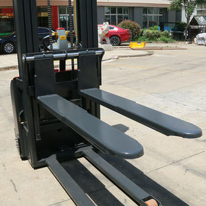 Snelle Levering Tillen 2000Kg Zelfladende Draagbare Vorkheftruck Elektrische Stapelaar Met 5.5M Hefhoogte - Product Image 2