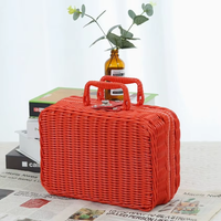 Panier de rangement en rotin plastique coloré tressé à la main pour pique-nique et cadeaux, idéal pour les cadeaux de naissance et les faveurs pour bébés et enfants - Vente en gros
