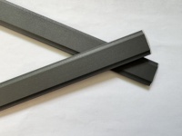 Porte-fenêtre moderne à double vitrage avec barre géorgienne, en aluminium, à structure creuse, grille et bande ornementale
