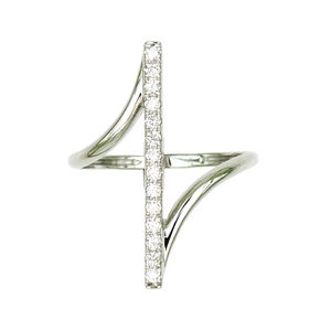 Anillo abierto cruzado con barra vertical y diamantes pavé en oro blanco de 18K, joyería moderna minimalista para mujer - Product Image 1