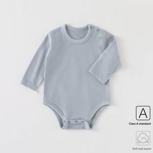 Tutina Termica Premium in Dralon per Neonati, Classe A, in Velluto Tedesco, Morbida e Calda, Strato Base Invernale per Neonati - Product Image 2