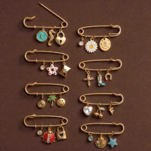 <span class=keywords><strong>Broche</strong></span> de sécurité tendance avec breloques variées en acier inoxydable, pendentif DIY, bijoux mignons et à la mode pour femmes, accessoires - Product Image 1