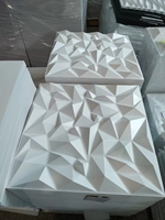 Panneau Mural 3D Géométrique Blanc Diamant en PVC, Alternative au Marbre, Dalles Décoratives en PVC
