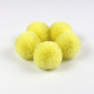 Boule de fourrure artificielle Rex Rabbit de petite taille, 4 cm (1,5 pouce), vente directe d'usine, pour pendentifs décoratifs DIY - Product Image 3