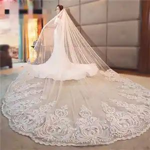 Offre Spéciale de luxe nuptiale de fleur de Dentelle De Mariage Voiles Avec peigne