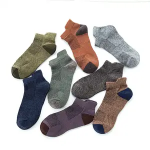 Çin fabrika tedarikçisi tasarım ayak bileği çorap erkekler için