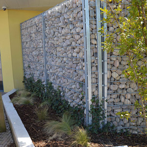 Valla Comercial de Acero con Recubrimiento en Polvo de Fácil Montaje 868 con Paneles de Enrejado para Banco Central y Distrito Financiero - Product Image 5