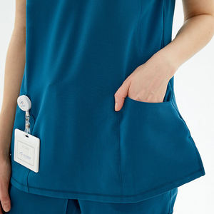Blusa Médica Yilong con Cuello en V, Bolsillos Amplios, Pantalones Jogger con Cintura Elástica, Color Azul Lago, Transpirable, con Spandex, Comodidad para Profesionales Médicos - Product Image 5