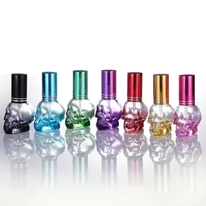 Bouteilles de parfum uniques en ligne Offre Spéciale en stock 8ml en verre de pulvérisation de crâne coloré