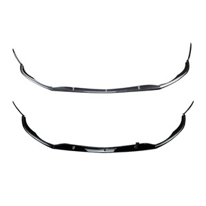 ลิ้นกันชนหน้า Amp-Z สำหรับ Mercedes-Benz C-Class C205 C63 AMG ปี 2015-2022 สีดำเงา ลายคาร์บอนไฟเบอร์ - Product Image 1
