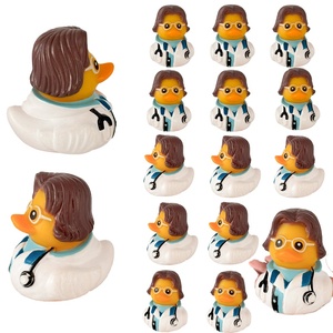 Jouets de la série de docteurs de dessin animé, personnage de docteur créatif en forme de canard, petit canard jaune flottant pour le bain et les jeux aquatiques des bébés - Product Image 1