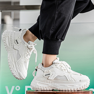 รองเท้าผ้าใบผู้ชายไซส์ 39-44 รุ่นใหม่สำหรับฤดูร้อน ระบายอากาศได้ดี พื้นยางหนา ทันสมัย ใส่ได้หลายโอกาส - Product Image 3