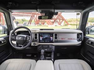 <span class=keywords><strong>Ford</strong></span> <span class=keywords><strong>Bronco</strong></span> 2026 2.3T Versión Estándar de Gasolina <span class=keywords><strong>1966</strong></span>, SUV Todoterreno con Tracción en las Cuatro Ruedas, Disponible para la Venta - Product Image 6