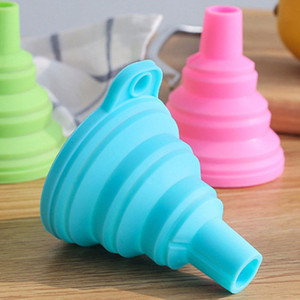 Foldable Silicone Funnel Large Diameter Kitchen Use For Drink Food Storage - Product Image 3