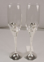 Flûtes à champagne en argent avec double cœur percé en paire avec base à motif de cœur Toast de mariage Cadeau de la Saint-Valentin