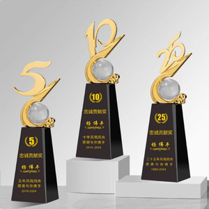 Trophée Anniversaire en Cristal 5 10 25 Ans Gravé au Laser Récompense pour Employés Cadeau de Conférence - Product Image 1