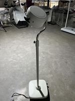 Lampe d'examen LED portable sur pied pour clinique, salle d'opération et examen médical