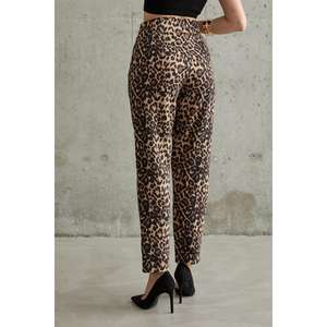 Pantalon crayon imprimé léopard taille haute en crêpe infroissable pour femme - Product Image 1