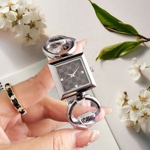 Reloj de Cuarzo para Hombre con Caja de Aleación de 40 mm, Correa de Silicona de 20 mm de Ancho, Diseño de Dibujos Animados, Resistente al Agua, Estilo Ejecutivo - Product Image 3