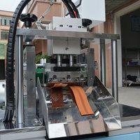 Machine de découpe automatique à ultrasons pour fermetures éclair en nylon, métal et plastique