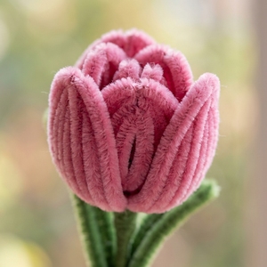 Fleurs artisanales de luxe en chenille, bouquet DIY en fil de chenille, tulipes et roses éternelles pour la décoration intérieure, les anniversaires et les fournitures d'artisanat - Product Image 4