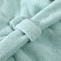 Vente en Gros de Peignoir Long en Flanelle pour Femmes de Couleur Unie en Velours Corail Thermique Robe d'Hôtel Longueur au Genou avec Logo Personnalisé