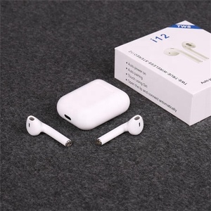 <span class=keywords><strong>TWS</strong></span> inalámbrica auricular i12 i11 i10 <span class=keywords><strong>i9s</strong></span> i7s control táctil auriculares magnético caja de <span class=keywords><strong>carga</strong></span> BT 5,0 auriculares <span class=keywords><strong>TWS</strong></span> i12 - Product Image 3