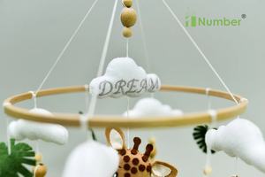 Produits pour bébé Vente en gros Boho Coran Feutre Safari <span class=keywords><strong>Animaux</strong></span> <span class=keywords><strong>de</strong></span> <span class=keywords><strong>la</strong></span> forêt Jouets suspendus Mobiles pour berceau <span class=keywords><strong>de</strong></span> chambre d'enfant Mobiles pour bébé faits à <span class=keywords><strong>la</strong></span> main - Product Image 2