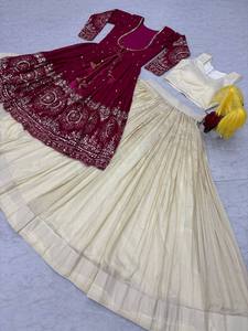 Oferta especial de festival: Vestido Indo-Occidental para mujer, cómodo y moderno, estilo étnico para Garba, Dandiya y eventos festivos. - Product Image 6