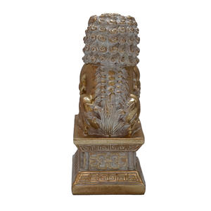 Petite paire de statues de lions orientaux en or, décoration traditionnelle chinoise pour la maison, artisanat en résine Feng Shui, motif animal anime - Product Image 4